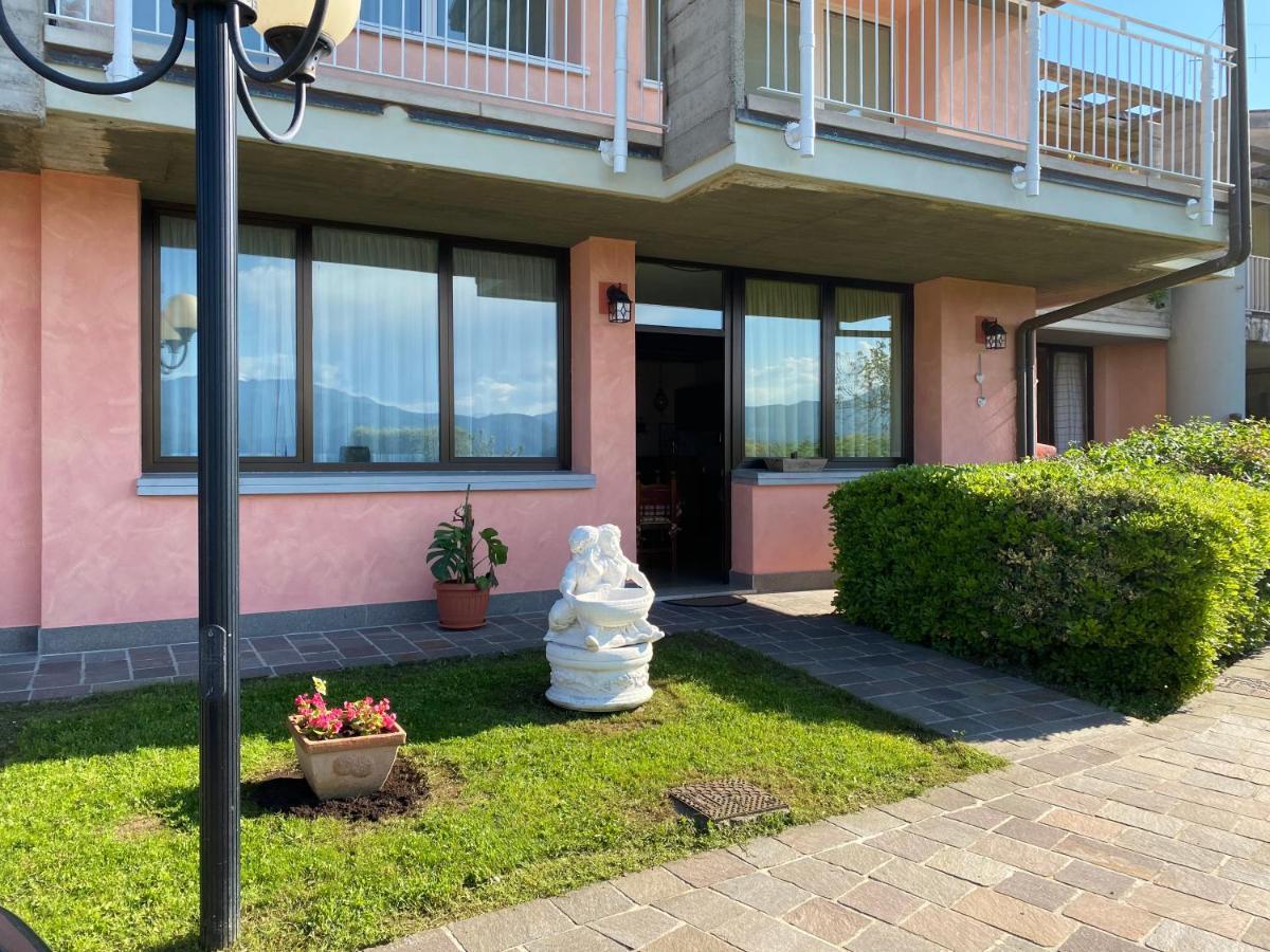 Flowers & Garden Apartment Con Vista Lago Manerba del Garda Exterior foto