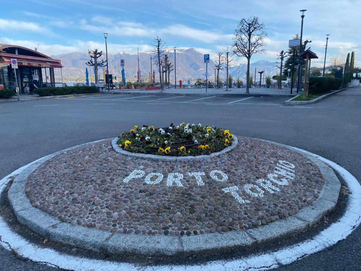 Flowers & Garden Apartment Con Vista Lago Manerba del Garda Exterior foto