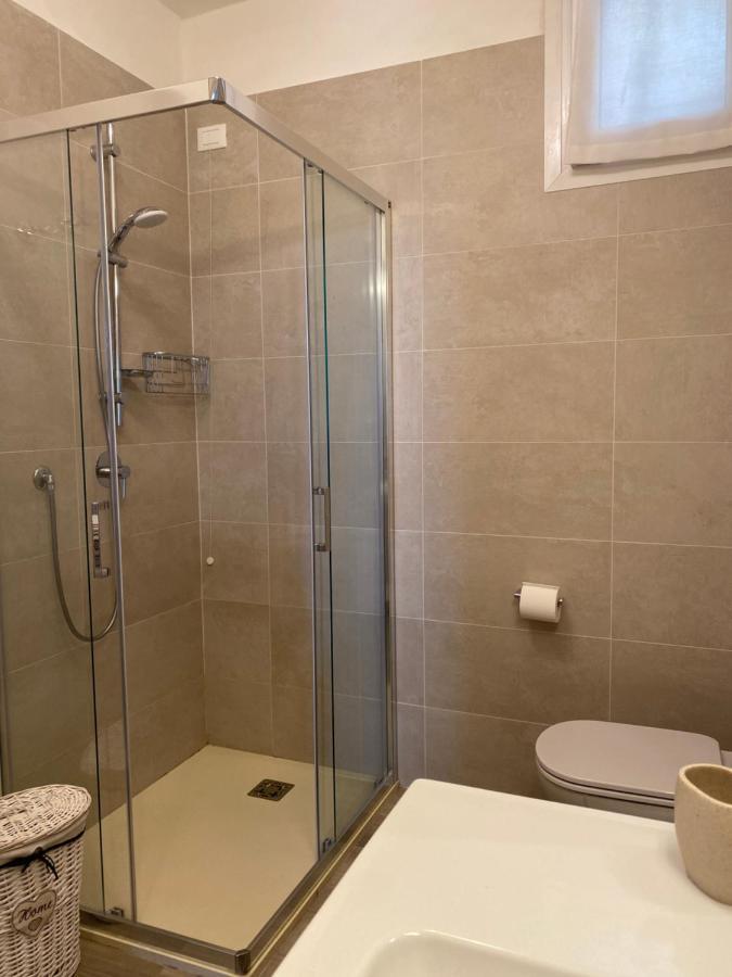 Flowers & Garden Apartment Con Vista Lago Manerba del Garda Exterior foto